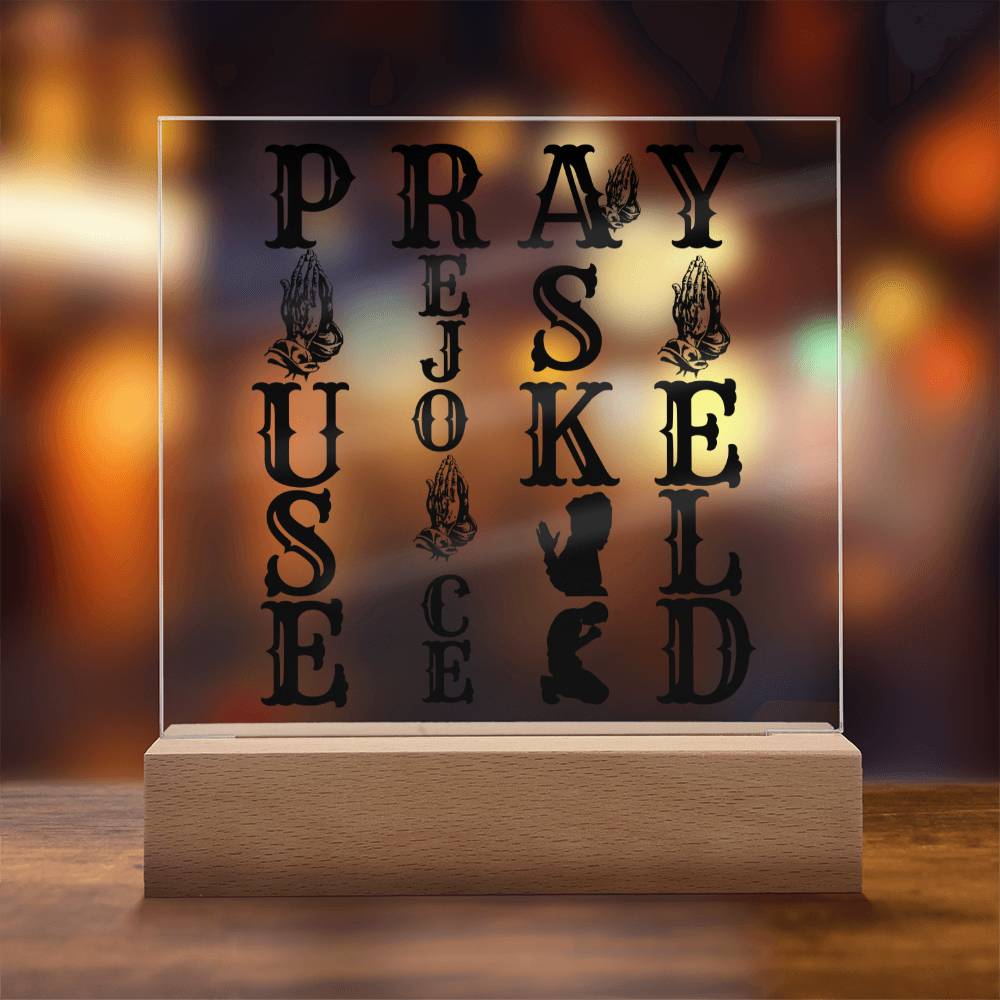 PRAY WOODEN/LED ( black letters)