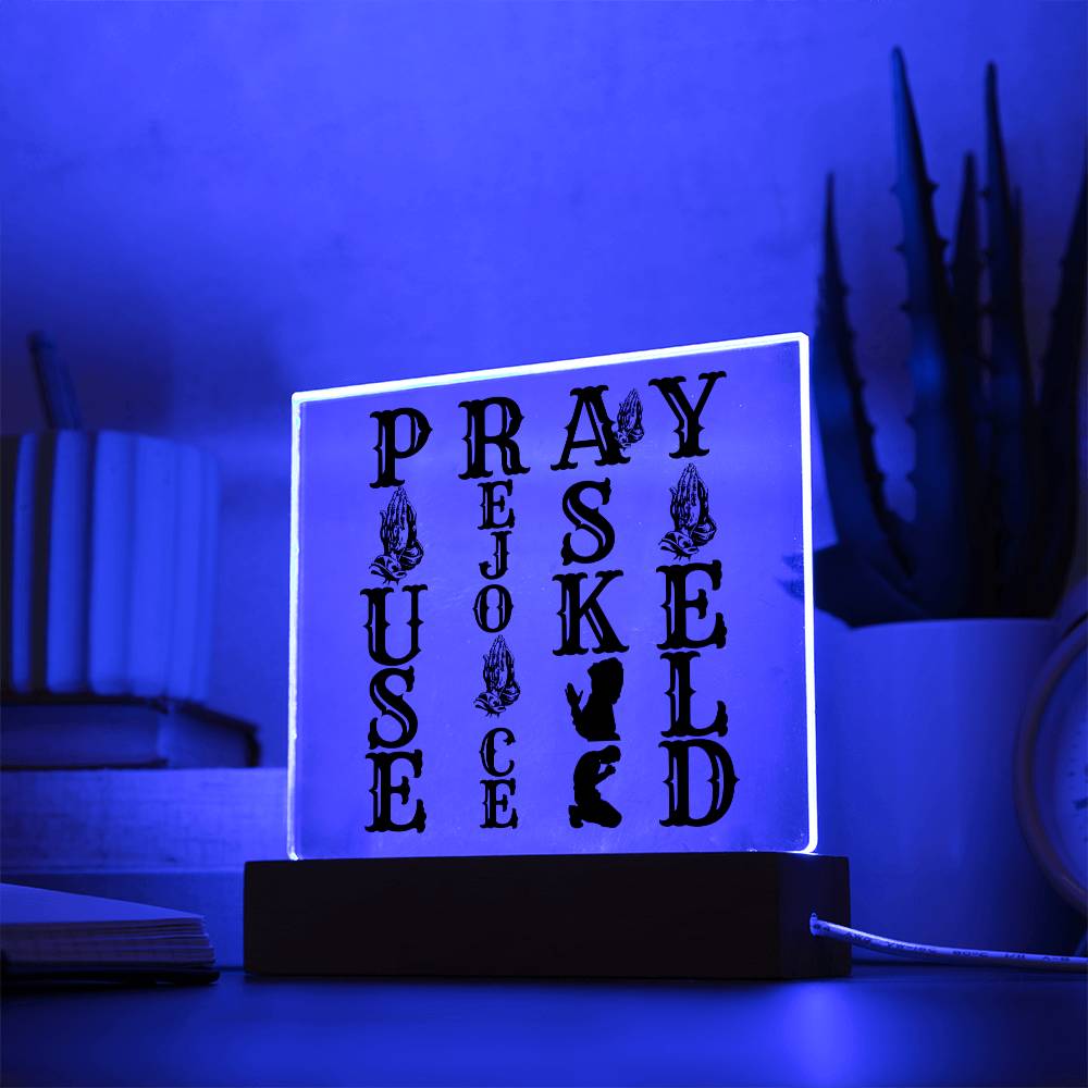 PRAY WOODEN/LED ( black letters)