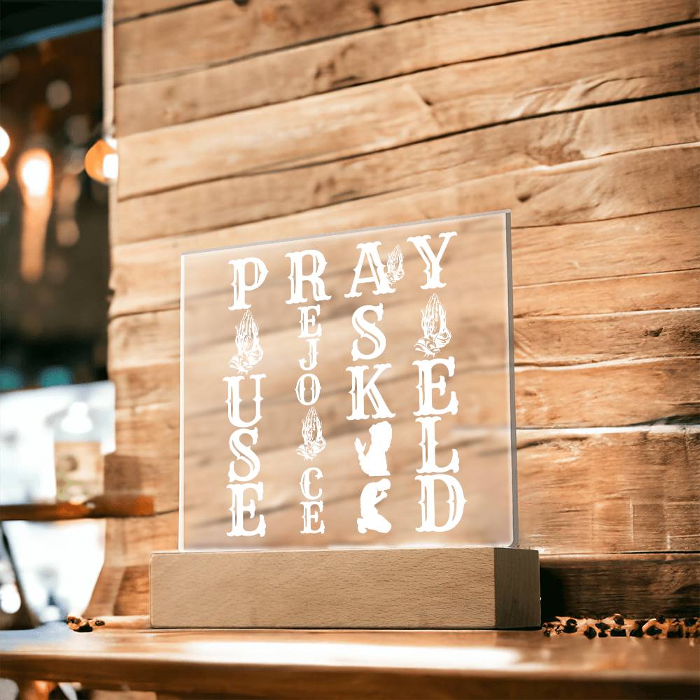 PRAY WOOD/LED