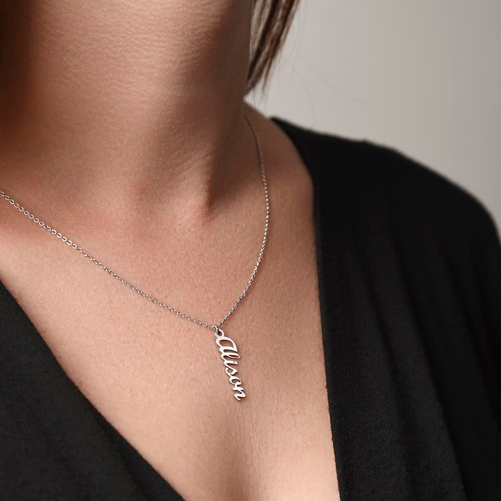 VERTICAL CUSTOM NAME NECKLACE